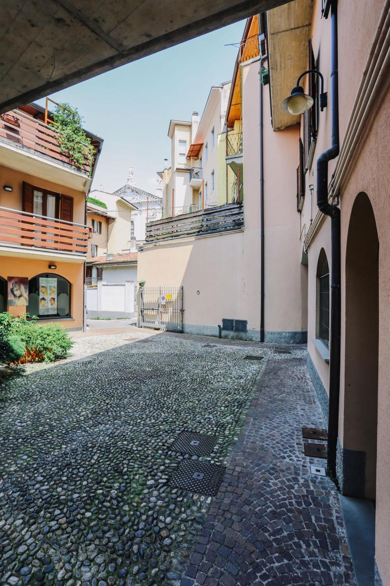 Flat Mazzini 6 Apartamento Alzano Lombardo Exterior foto